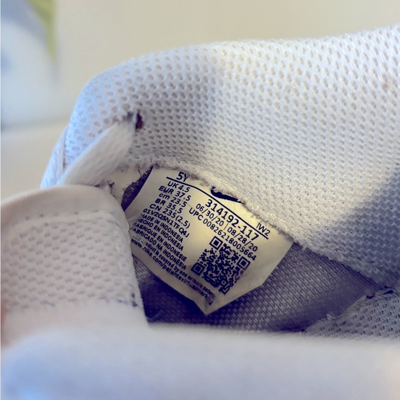 Nike Air Force Size 5Y - Picture 8 of 8